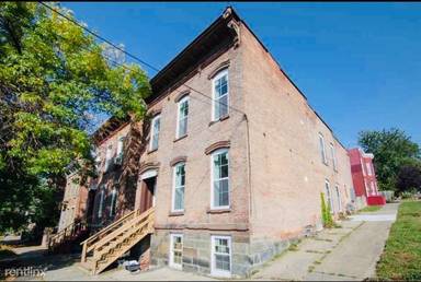 Main picture of 86 9th St