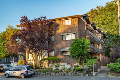 Main picture of 11254 Greenwood Ave N