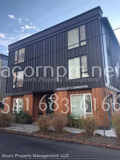 Main picture of 424 NE Jessup St