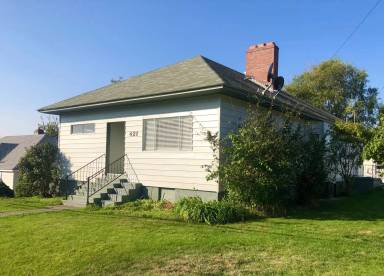 Main picture of 421 NW 12th St