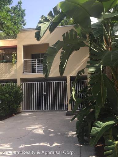 Main picture of 3306 W Santiago St