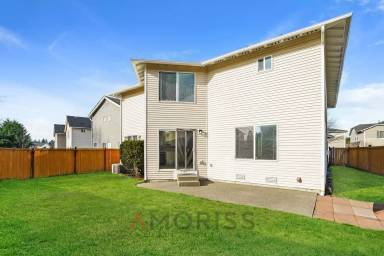 Main picture of 9512 186th Street Ct E