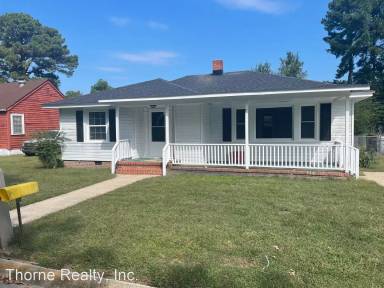 Main picture of 2231 Oak Dr