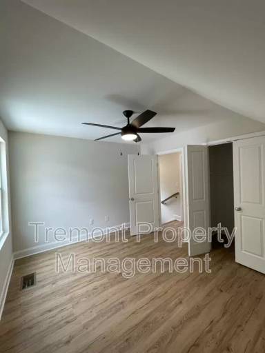 Main picture of 1948 Lynnbrook Ave