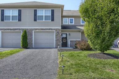 Main picture of 39 Parker Spring Ave