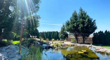 Main picture of 3811 Meadow View Ct