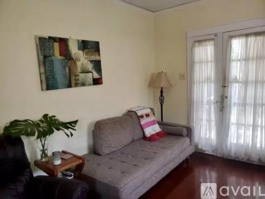 Main picture of 821 Leontine St