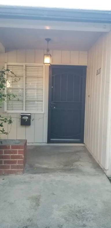 Main picture of 2625 Encina St