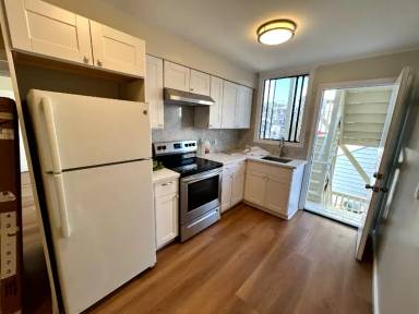 Main picture of 155 Sickles Ave