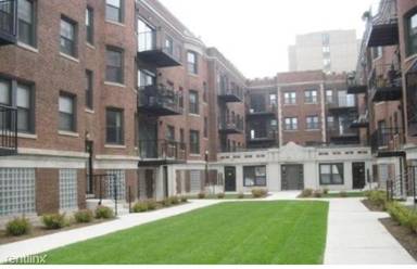 Main picture of 4627 S Drexel Blvd