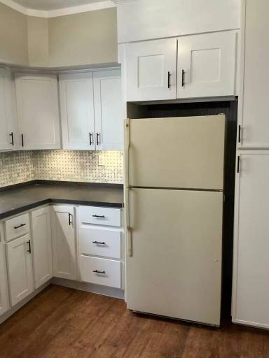 Main picture of 167 S Main St