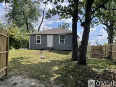 Main picture of 8826 Crestview Dr