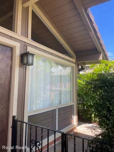 Main picture of 98-1024 Oliwa St