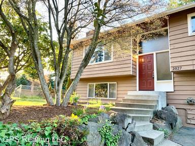 Main picture of 2027 129th Pl SE