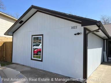 Main picture of 1008 Vera Ct