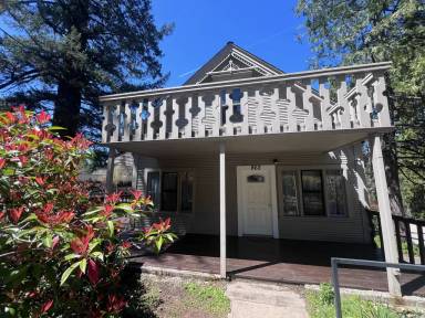 Main picture of 862 Gold Flat Rd