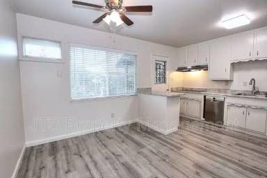 Main picture of 2823 Sweet Way