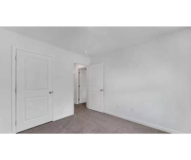 Main picture of 4206 Belcourt Ln NE
