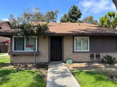 Main picture of 1352 W San Ysidro Blvd
