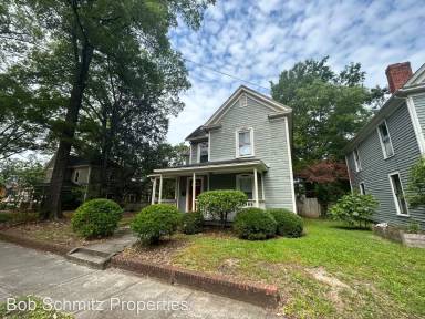 Main picture of 805 Onslow St