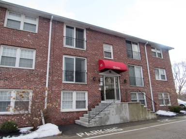 Main picture of 95 E Broadway