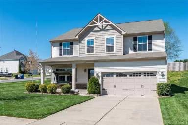 Main picture of 134 Ashton Dr