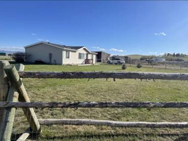 Main picture of 125 Sandy Ln