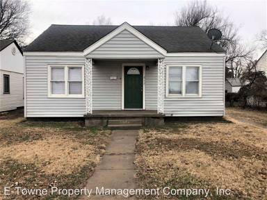 Main picture of 617 W Illinois Ave