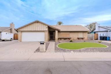 Main picture of 3231 N Woodburne Dr