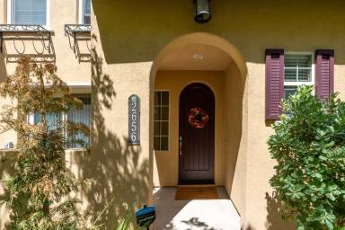 Main picture of 2656 Escala Cir