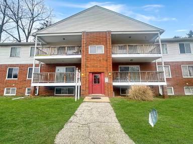 Main picture of Maple View Apartments