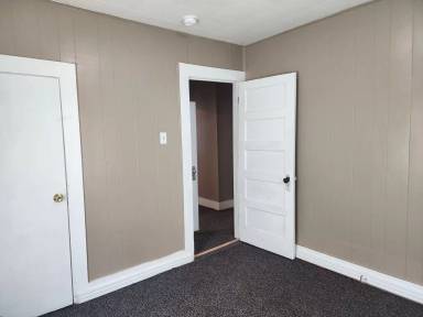 Main picture of 809 S Avenue A