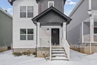 Main picture of 839 Cumberland Dr