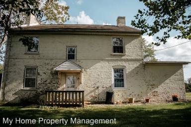 Main picture of 4725 E Harrisburg Pike