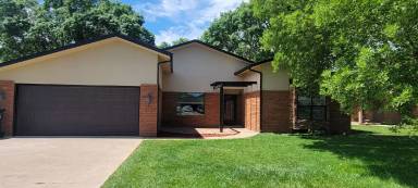 Main picture of 217 Lakeview Ter