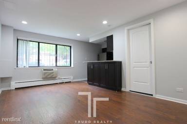 Main picture of 5534 N Kenmore Ave