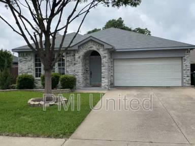 Main picture of 2208 Wildwood Ln