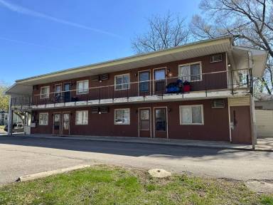 Main picture of 333 W State St