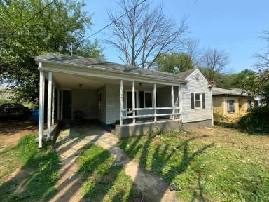 Main picture of 949 Hunt Ave NW