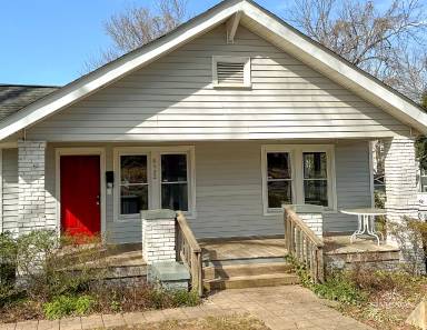 Main picture of 4422 Commonwealth Ave
