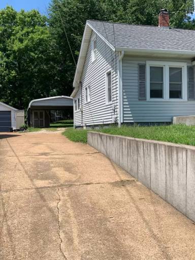 Main picture of 501 Hoover Ave