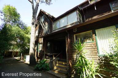 Main picture of 2728 Benvenue Ave