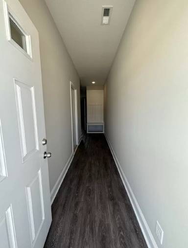 Main picture of 208 Drayton Dr