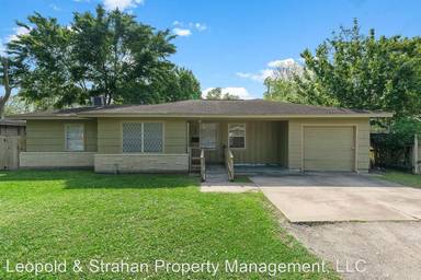 Main picture of 706 Roosevelt St