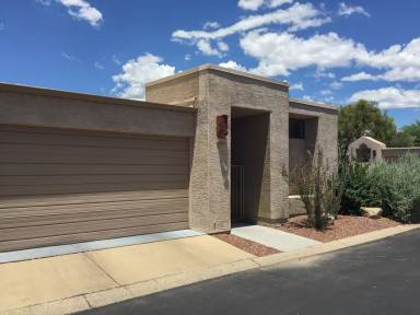 Main picture of 4401 E Kleindale Rd