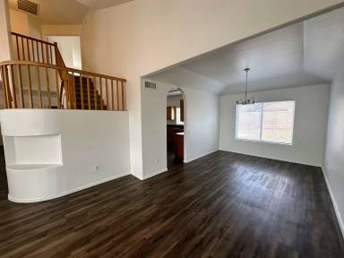Main picture of 1392 W Morelos St