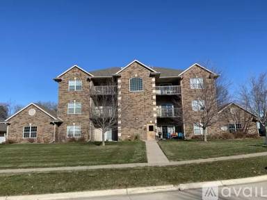 Main picture of 90 Jefferson St