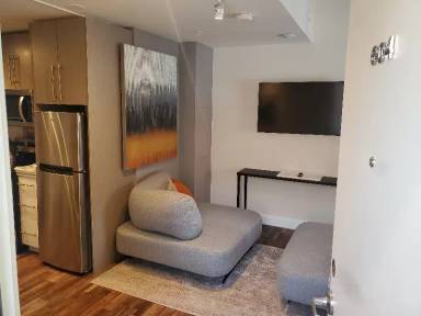Main picture of 8 E Fayette St