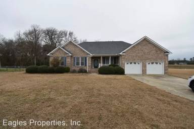 Main picture of 107 N Woodridge Dr