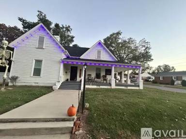 Main picture of 600 W Mountain St